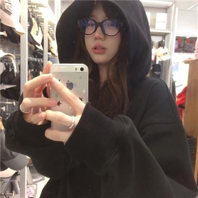 女总裁来视察，你带她工地搬砖